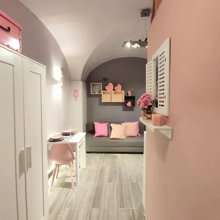 Milo's Bed & Breakfast 3*